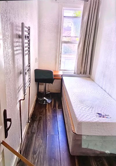 Mini Bed Room in a House off High Street Main Photo