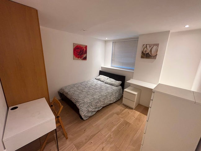 🔆 2 x lovely doubles, garden Clapham Junction 🔆  Main Photo