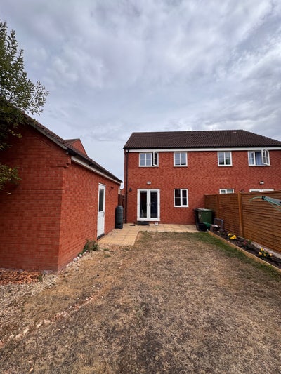 3 bedroom house  Main Photo