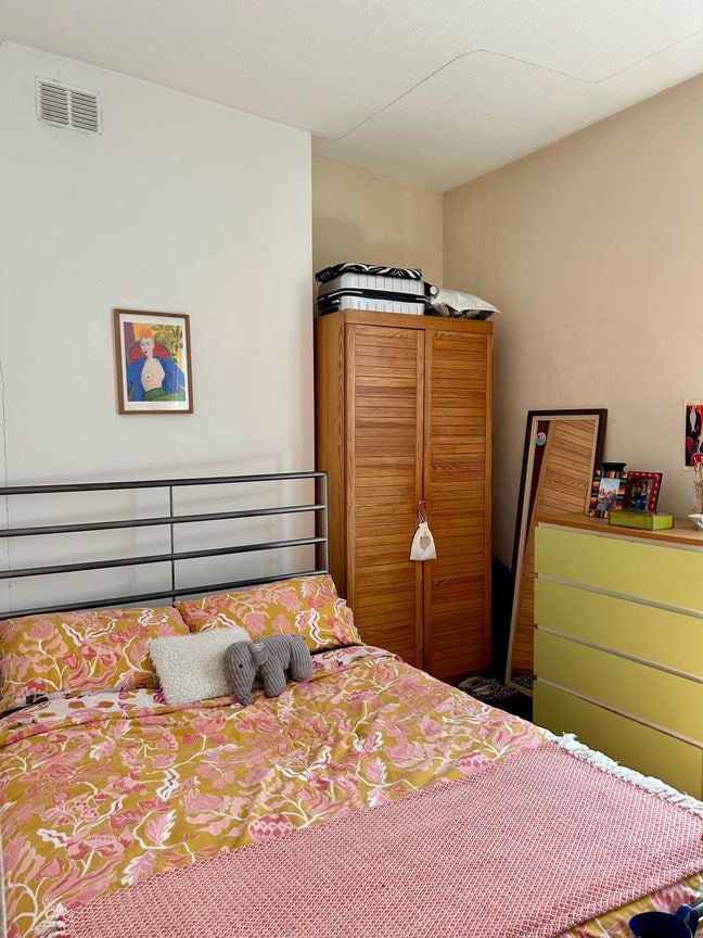 Double room available in Brixton flat Main Photo