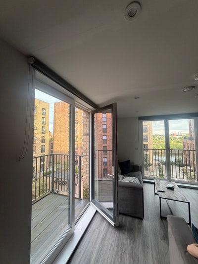 Double room in Salford available  Main Photo