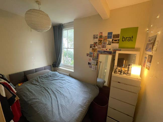 Small double room in Harringay Main Photo
