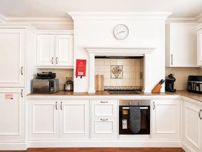 Large Room to Rent - Ashburnham Road Main Photo