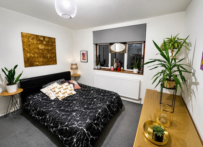 N22 Wood Green XL Double Furnished Room &pound;800pm Main Photo