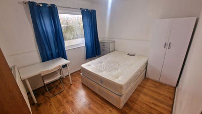 Double  Room Bromley By Bow Near Queen Mary Uni ! Main Photo