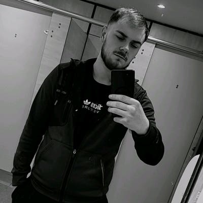 25 year old Male seeks a double room Main Photo