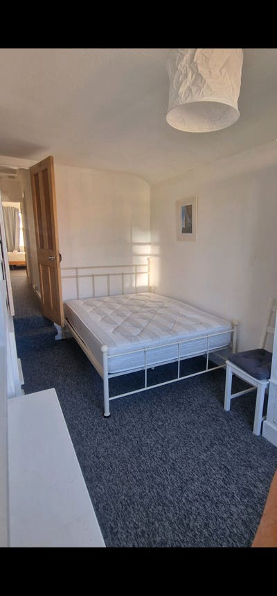 Lovely spacious room in central Cambridge Main Photo