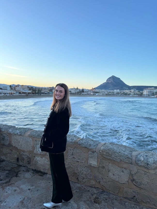 30 year old professional looking for a flat mate Main Photo