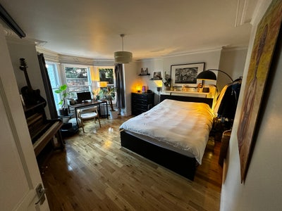 Short Term Let Only - Double Bedroom in West Hamps Main Photo