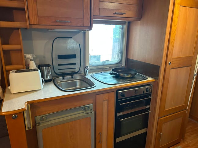 Caravan to Let Main Photo