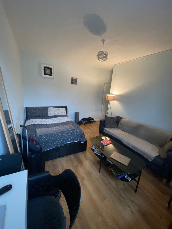 Homerton flat: short term Main Photo