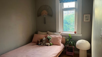 New Town Room with Private Garden Main Photo