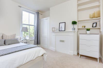 Large double room in Hammersmith.  Main Photo