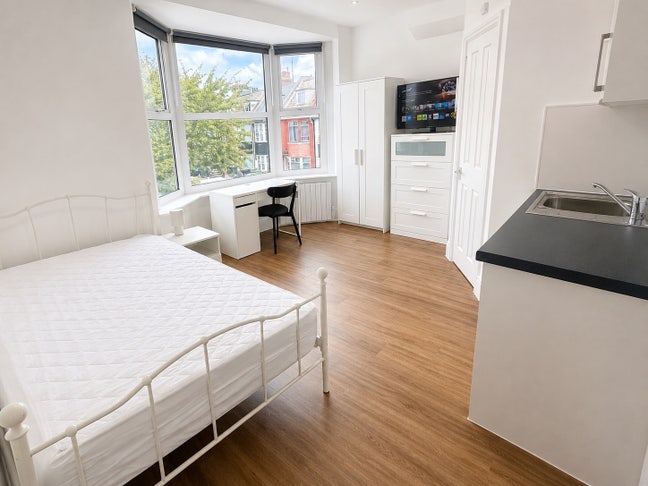 High-Spec En-Suite Rooms  Main Photo