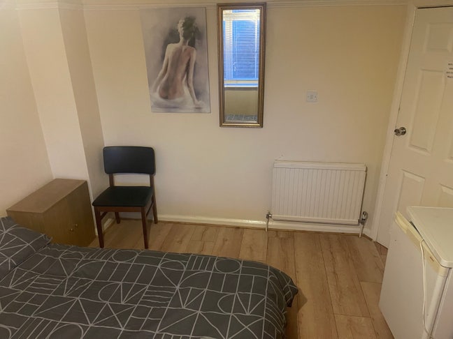 Double Room rent  Main Photo