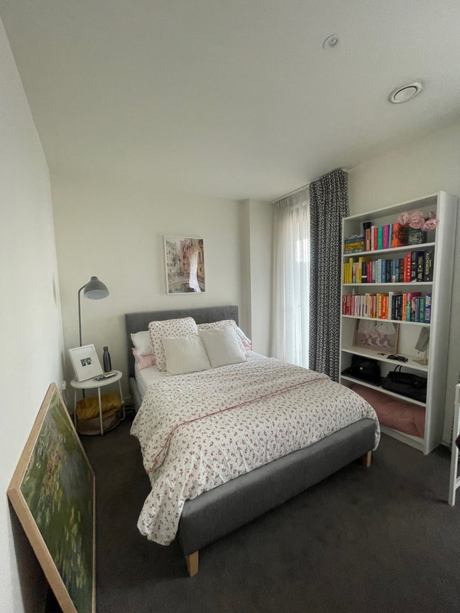 Lovely Camberwell Flat Main Photo