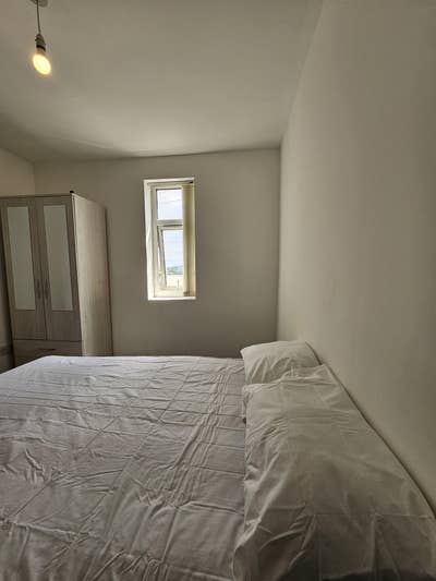 Double room in Female House | &pound;450 All Inc |S4 7LA Main Photo