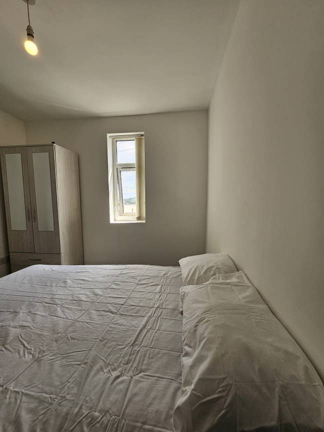 Double room in Female House | &pound;450 All Inc |S4 7LA Main Photo