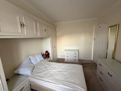 &pound;800 Including Bills + Parking Main Photo