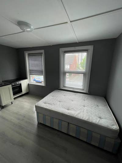 Studio  Flat  in London, Harrow  HA37SY Main Photo