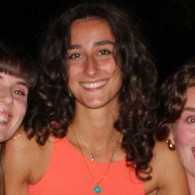 Looking for a single room and friendly flatmates Main Photo