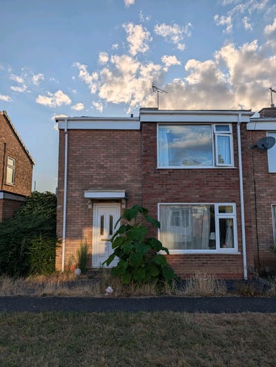 Double rooms in a large modern house Main Photo