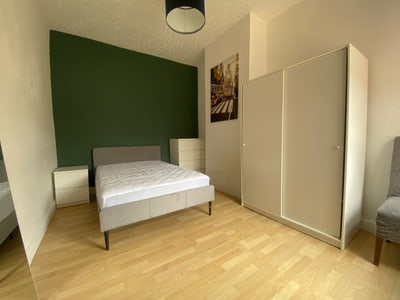 Double Room | recently refreshed - Stretford Main Photo