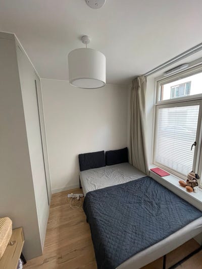 Small Double Room Available near Stratford  Main Photo