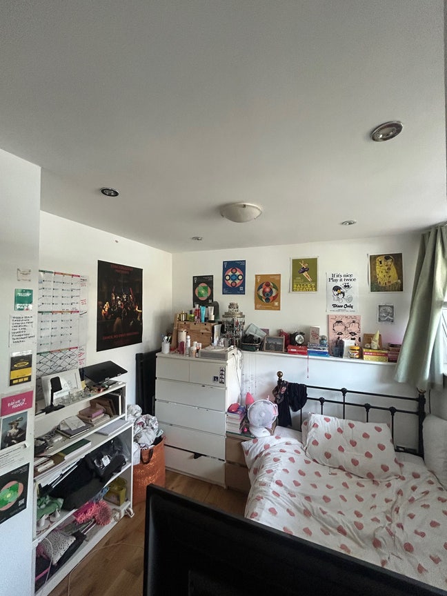 Double room really close to Surrey Quays station! Main Photo