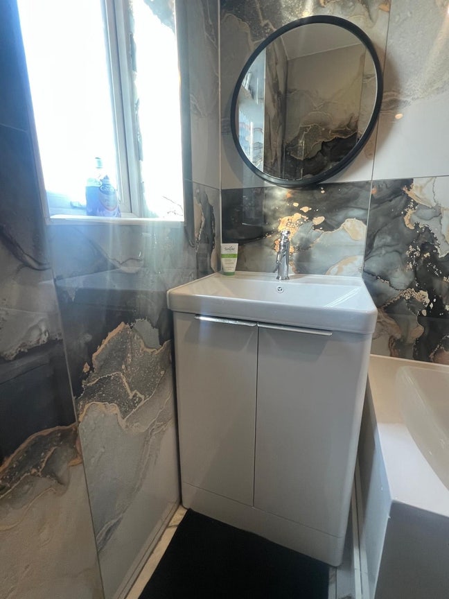 2 double bedrooms in Rainham Essex.  Main Photo