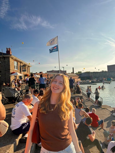 Looking for a female house share in Bristol Main Photo