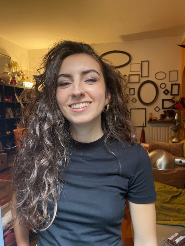 22 year old Female seeks a single or double room Main Photo