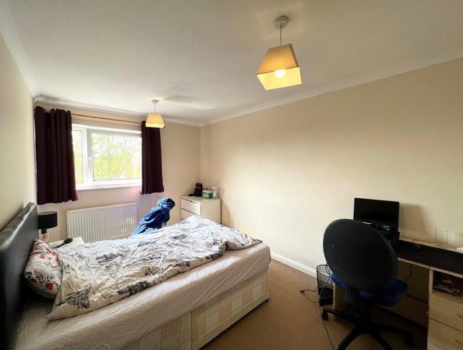 Double Bedroom | &pound;153 PW | Student House | URGENT! Main Photo