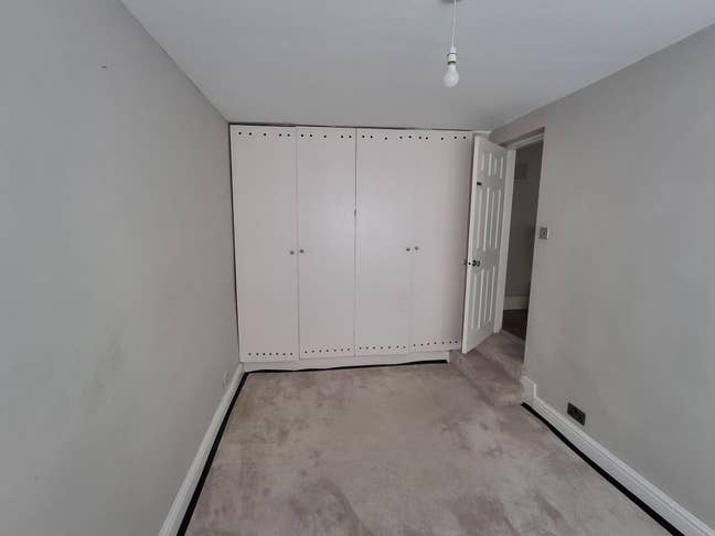 Spacious Double Room in Barking – Garden, Driveway Main Photo