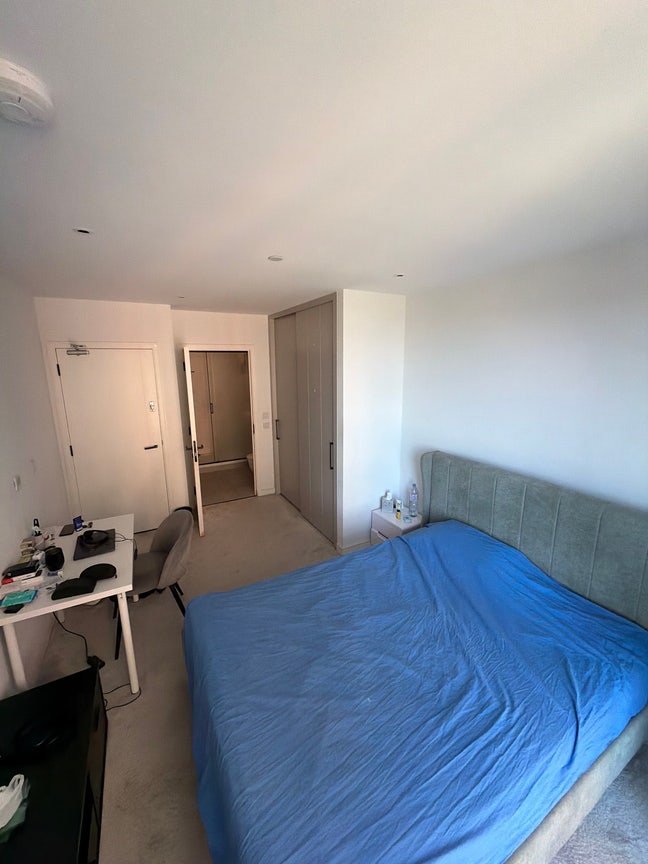 Room available in Southall  Main Photo