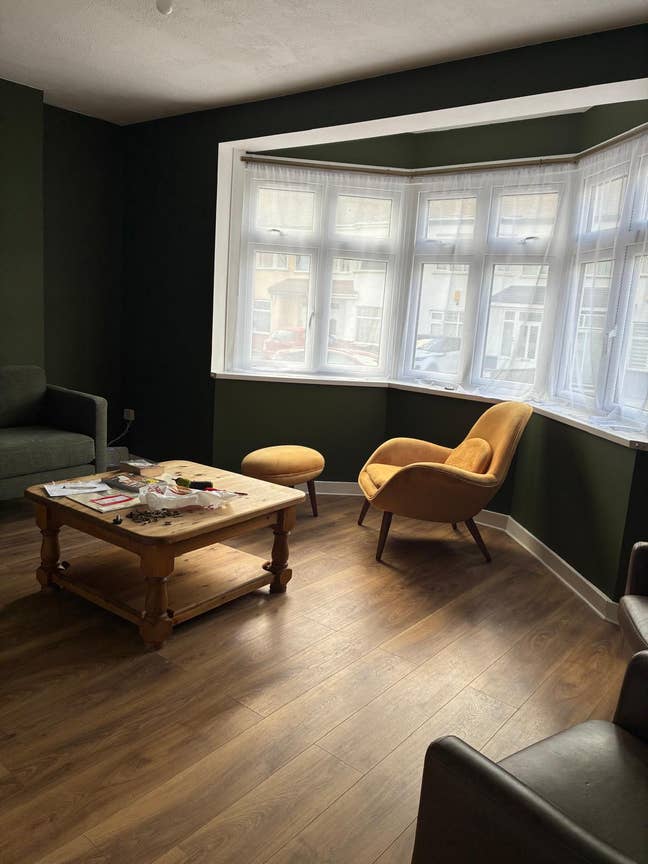 Quiet & airy room + Office  Main Photo