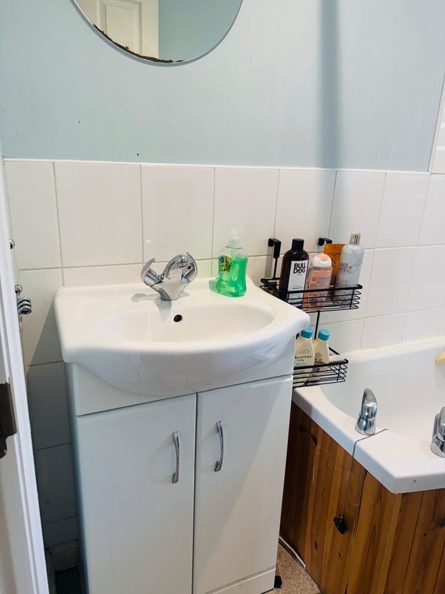 2 Bedroom Terrace house Main Photo