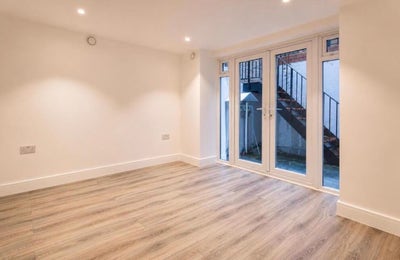 Short Term Sublet - 2 Weeks - 15-30 Aug Main Photo