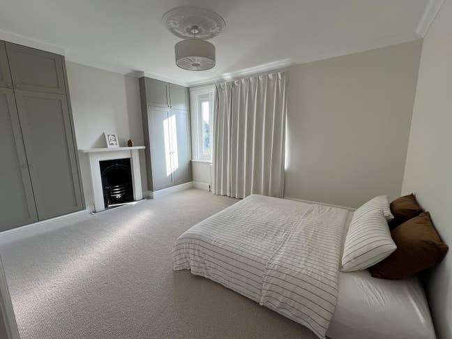 Beautiful large double bedroom available Main Photo