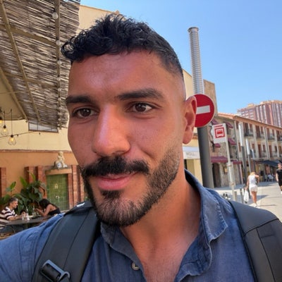 Hello I’m Stefano , a Medical Doctor from I... Main Photo
