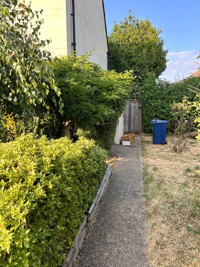 Double bedroom, Northolt, near station  Main Photo