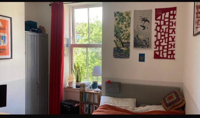 Looking for a friendly STUDENT flatmate  Main Photo