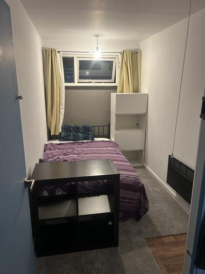 Room In Central Headingley Flat    Main Photo