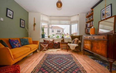 Short term option (3-4 months) with lovely garden Main Photo