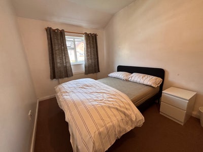 Large Double Room, Old Town, SG1  Main Photo