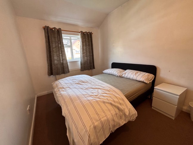 Large Double Room, Old Town, SG1  Main Photo