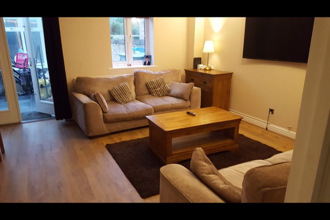 Large Double bedrooms available in Bradley Stoke. Main Photo