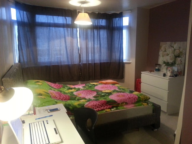Large En-suite Room in Lovely House Main Photo