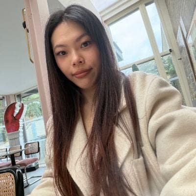 Hii Looking for a beautiful, clean room to r... Main Photo