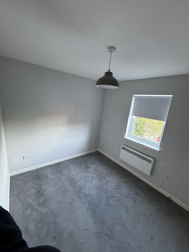 Room to rent near St George’s cross Main Photo